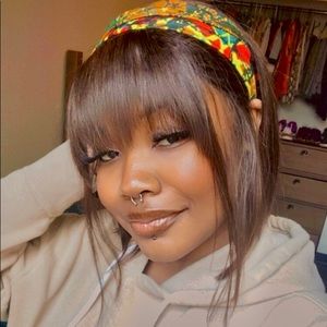 Meet your Posher, Zy